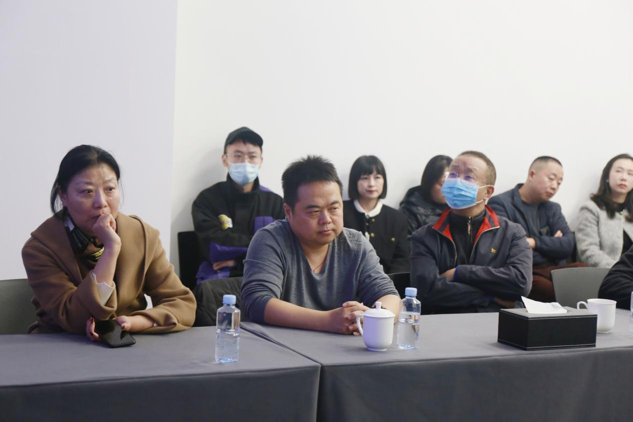 天府对冲基金学会，茶言股事投资俱乐部一行莅临琏升光伏参观交流