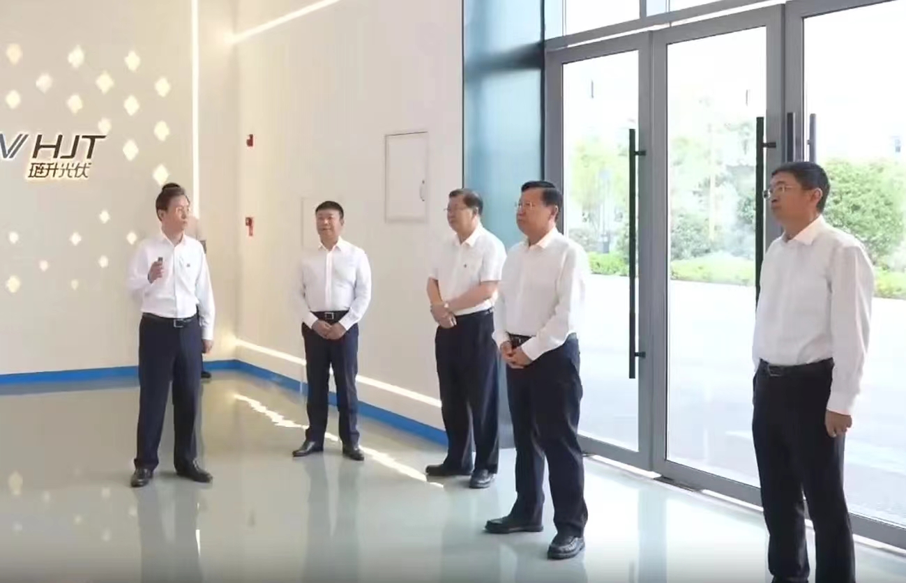 四川省委书记王晓晖调研琏升光伏时强调:光伏产业是培育发展新质生产力的重要赛道不断把企业做大做强